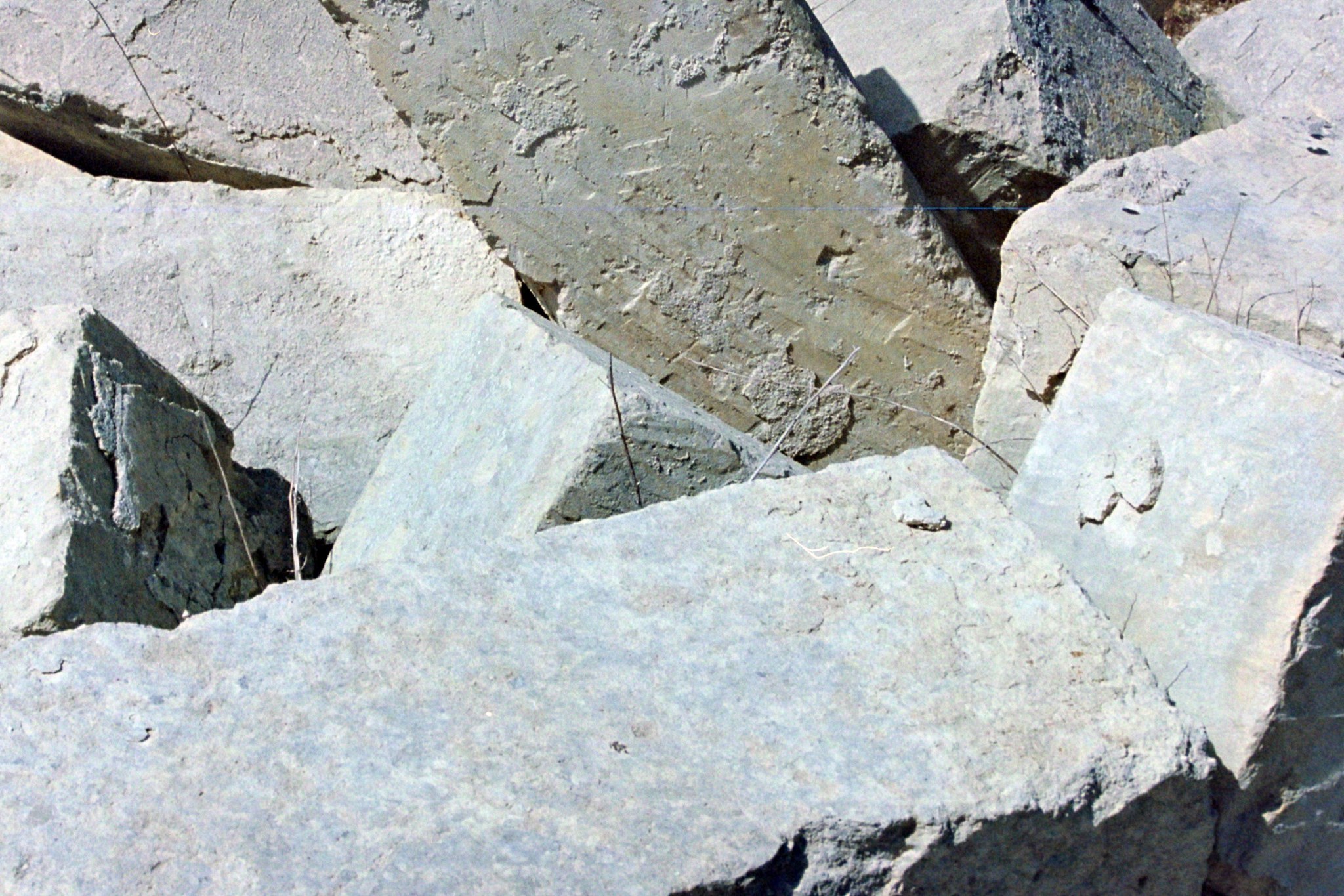 Frammenti di roccia e materia minerale